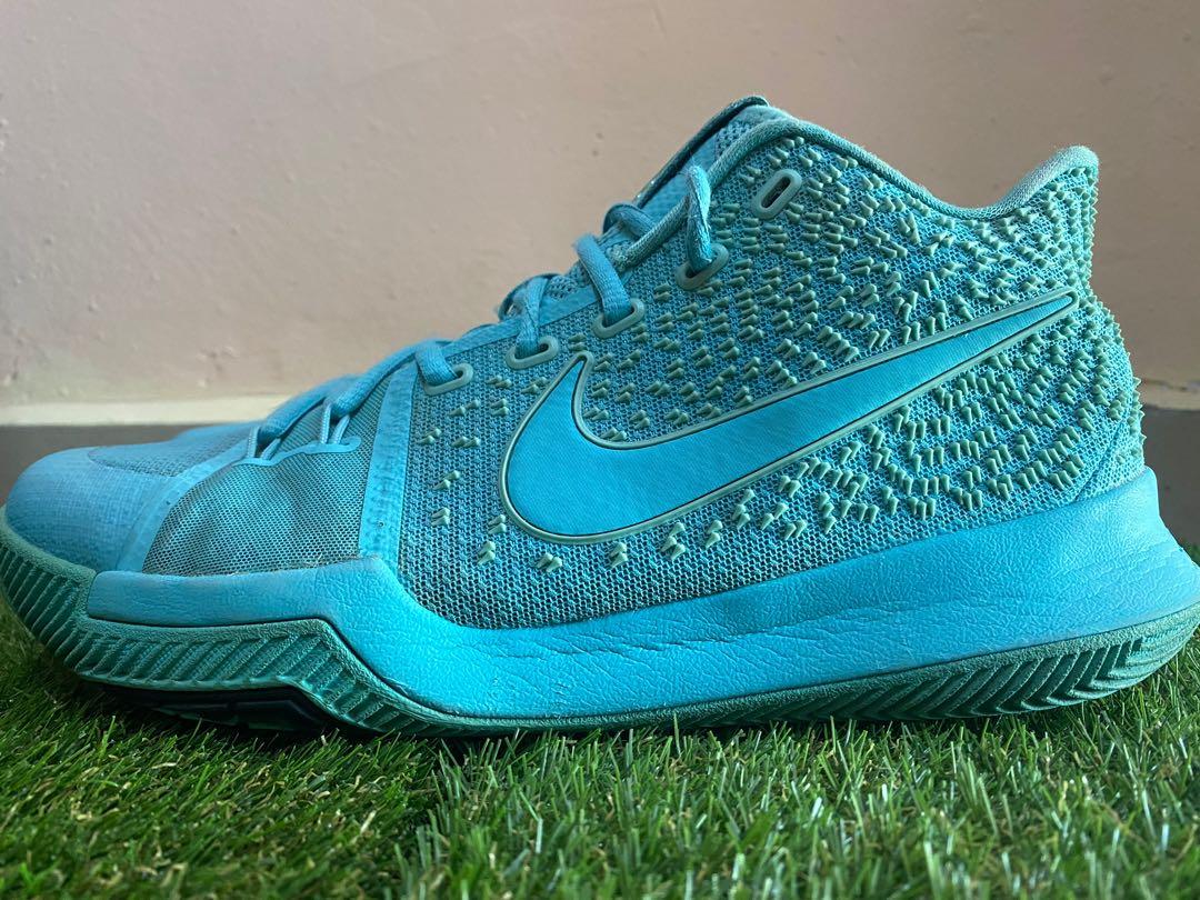 turquoise kyrie 3
