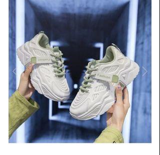 NWB Choux Chunky sneakers size 8