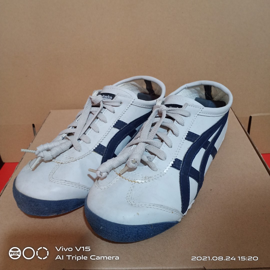 Onitsuka eiger shoes blue and white, Fesyen Wanita, Sepatu di Carousell