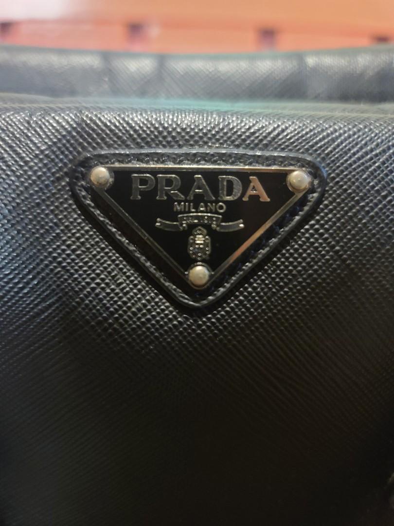 Prada Document Bag (Category: Luxury Bags & Wallets) located in Manila. Submitted by shoppingspree008 (Listing ID 1109335143, Image 2). Description: This is a preloved Prada Bag.Authenticity not guaranteed hence the price ♡.