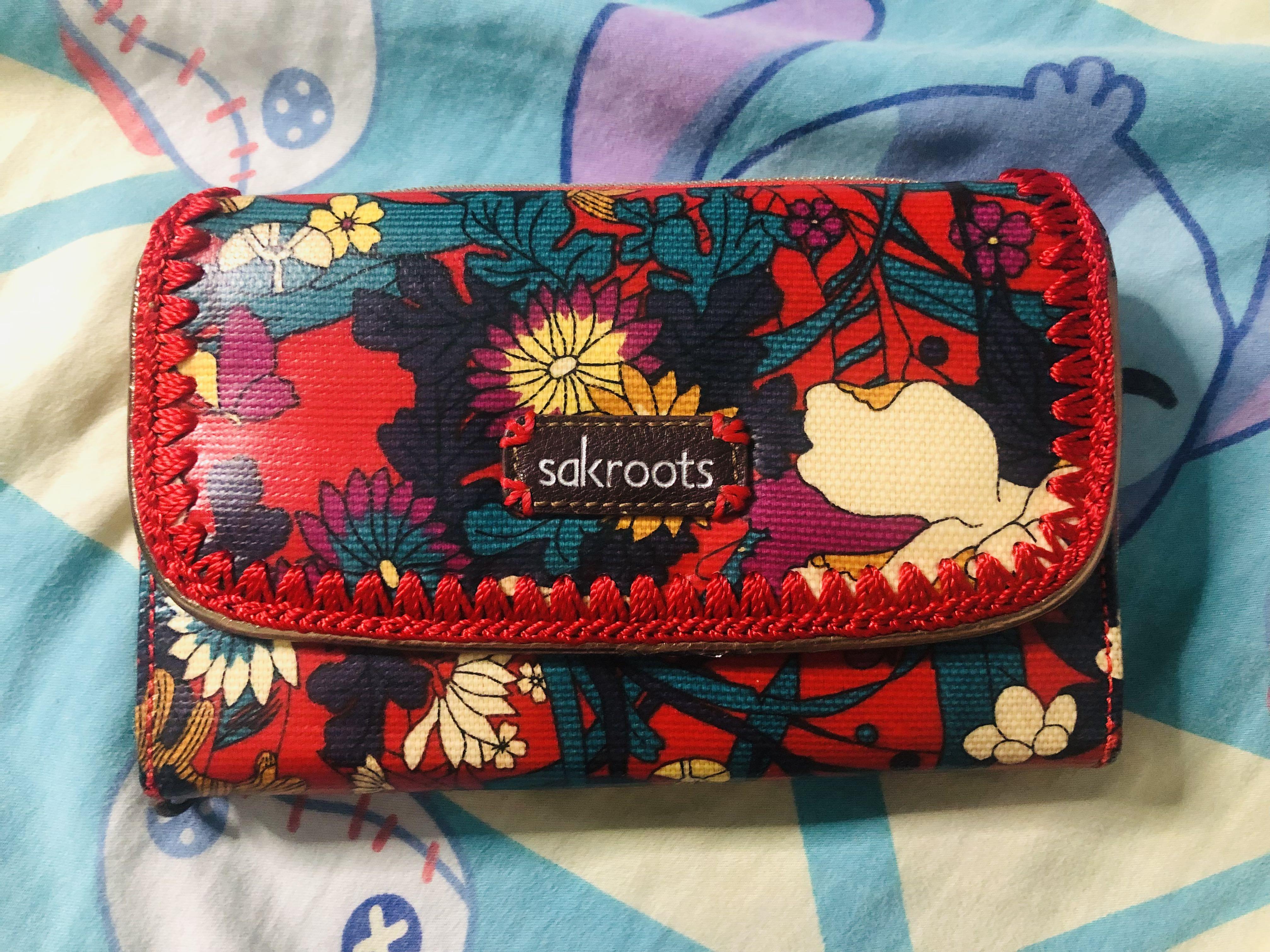 Sakroots Wallet with Coin purse (Category: Wallets & Card holders) located in Pasig City. Submitted by khaid (Listing ID 1109313775, Image 1). Description: Super nice in actual.