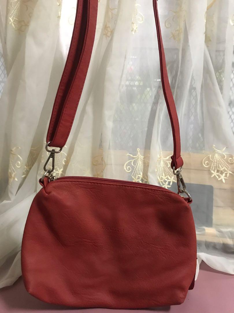 Secosana Red Shoulder Bag, Women's Fashion, Bags & Wallets