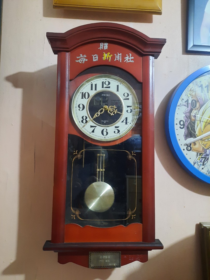 Seiko pendulum wall clock, Hobbies & Toys, Memorabilia & Collectibles