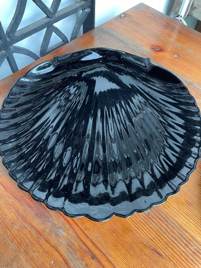 Shells Plates Table Shell shape serving plates, Furniture & Home Living, Kitchenware ...