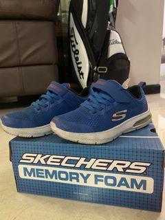Skechers sneakers