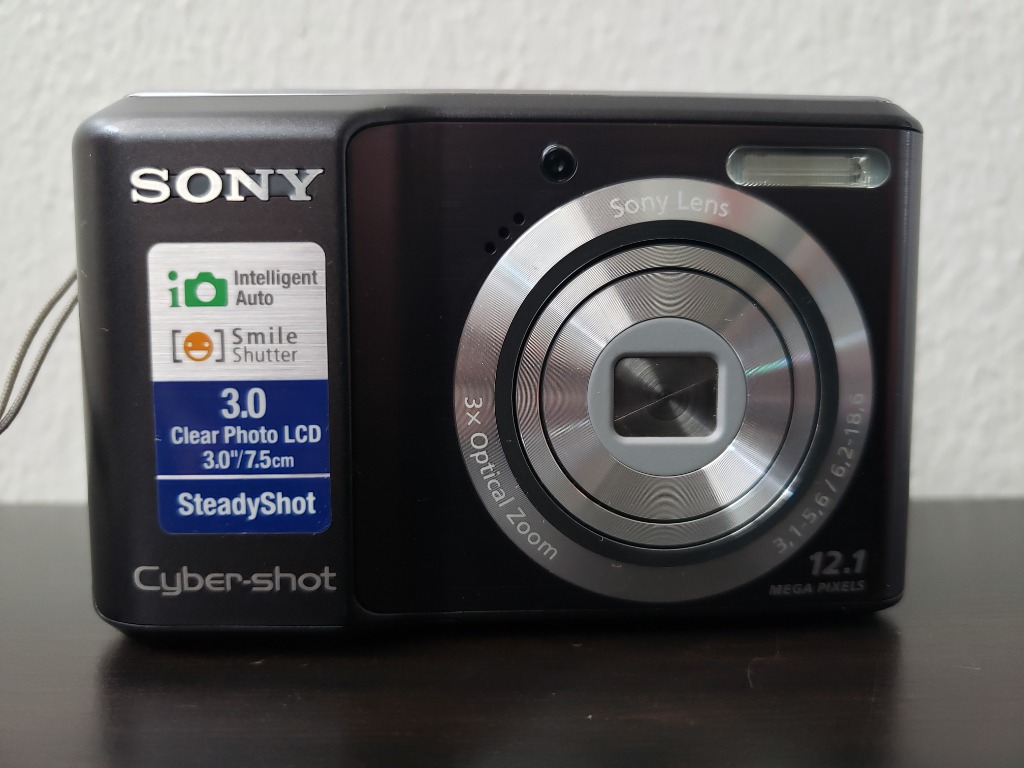 Sony CyberShot DSCS2100 Black Point & Shoot Compact Pocket Camera