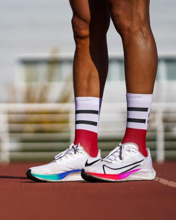 Red deals running socks