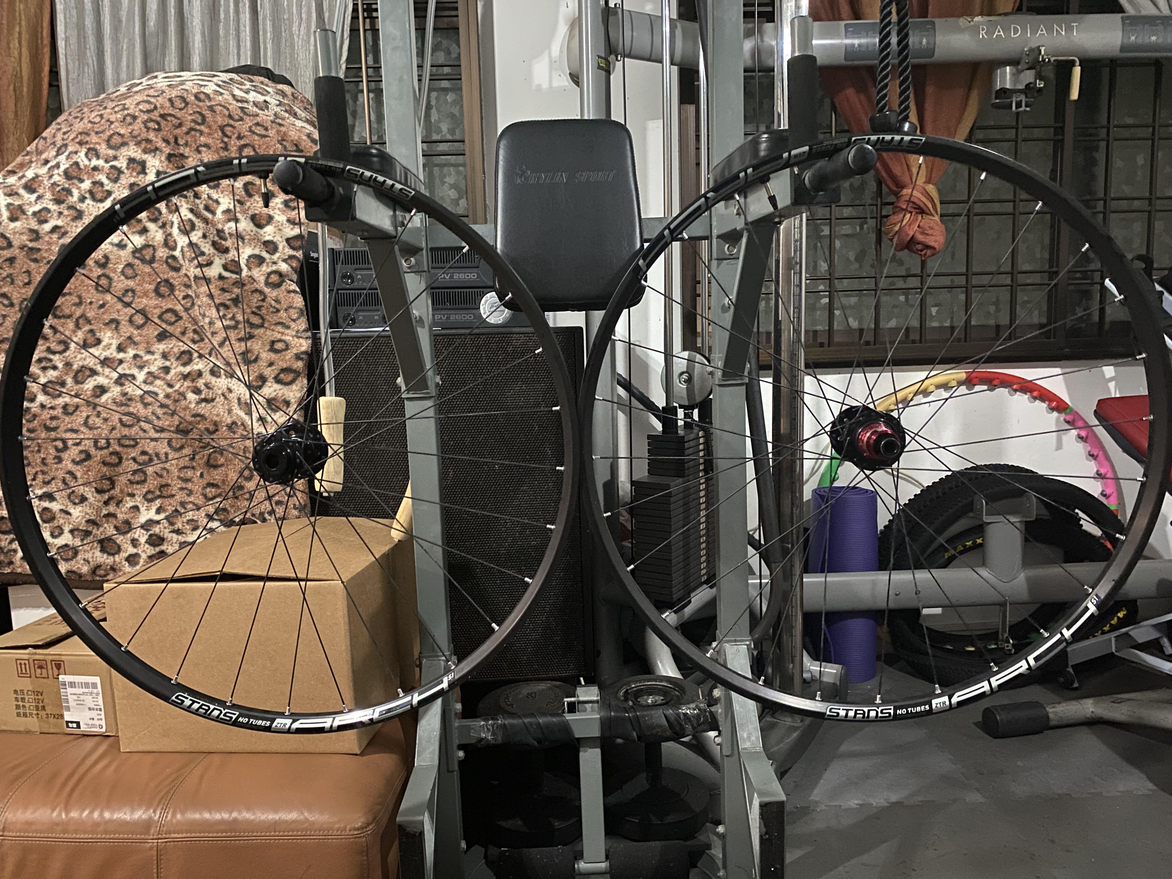 Stans no tubes arch s1 2025