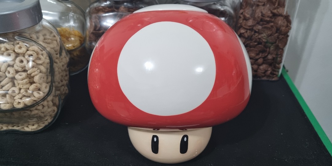 Super Mario Cookie Jar, Furniture & Home Living, Kitchenware