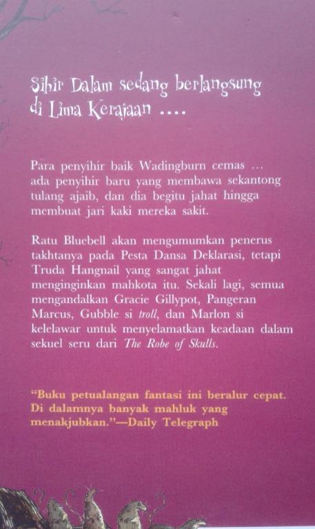 The Bag of Bones Tales from The Five Kingdoms Vivian French Buku