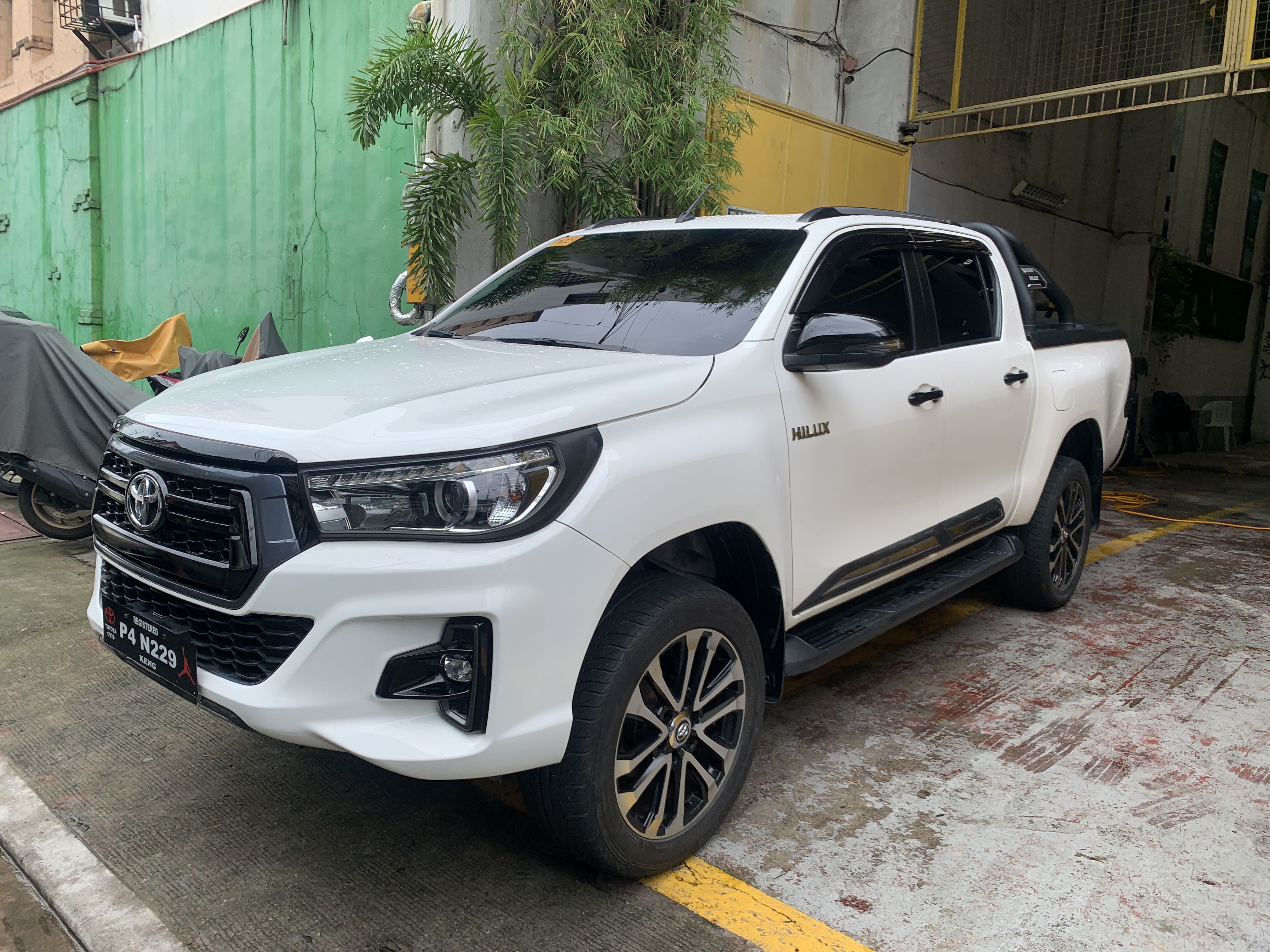 Toyota Hilux Conquest AT 4x2 Auto Cars For Sale Used Cars On Carousell
