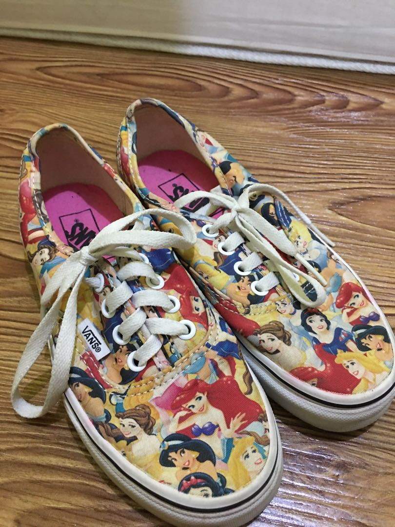 VANS LIMITED EDITION DISNEY PRINCESS Size 5 Women s Fashion