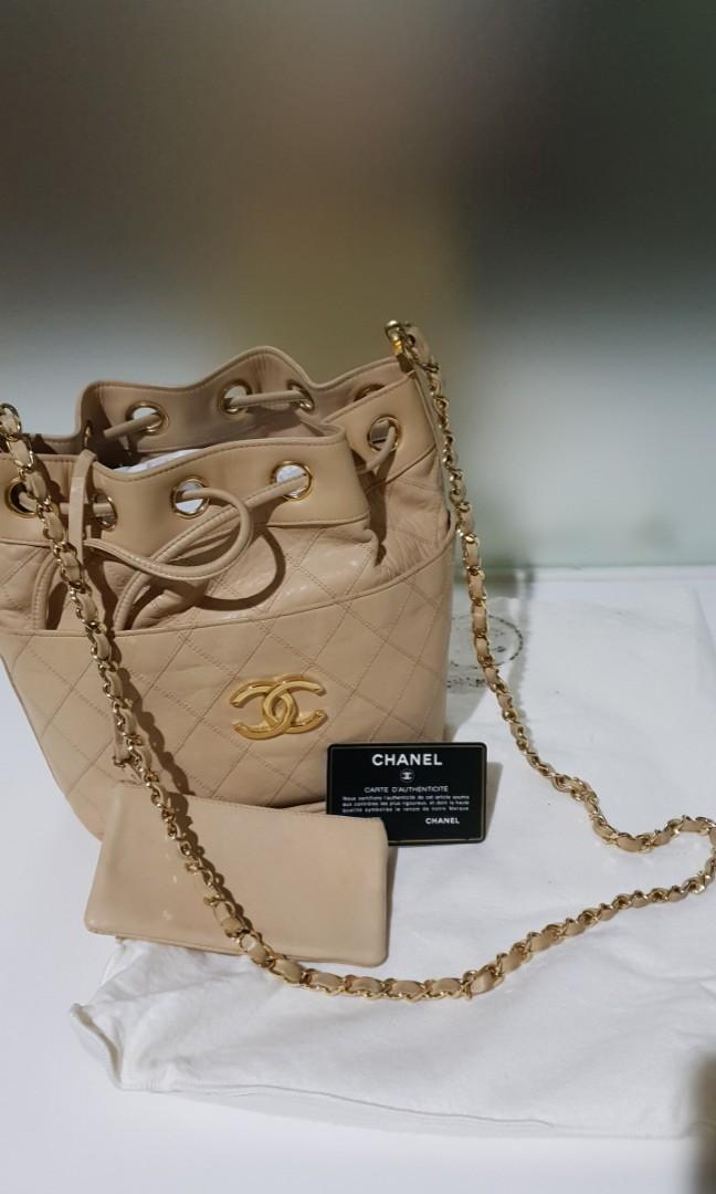 Vintage Beige Lambskin Chanel Bucket Bag (Authentic)