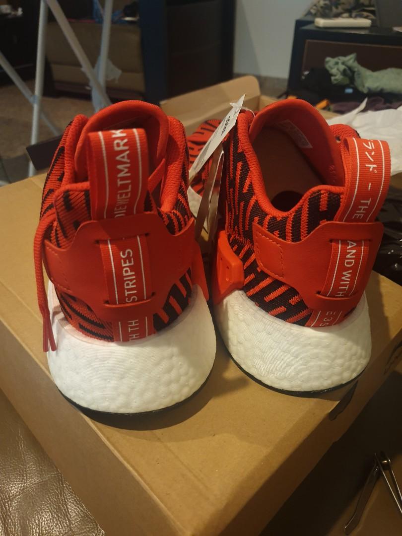 Adidas nmd r2 core red 2025