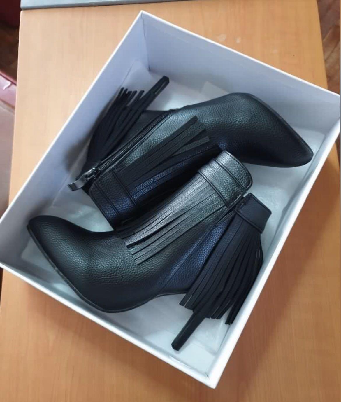 3 inch Heels Boots Women s Fashion Footwear Boots on Carousell