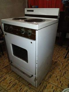 Antique Northern Hill Electric Range with Oven