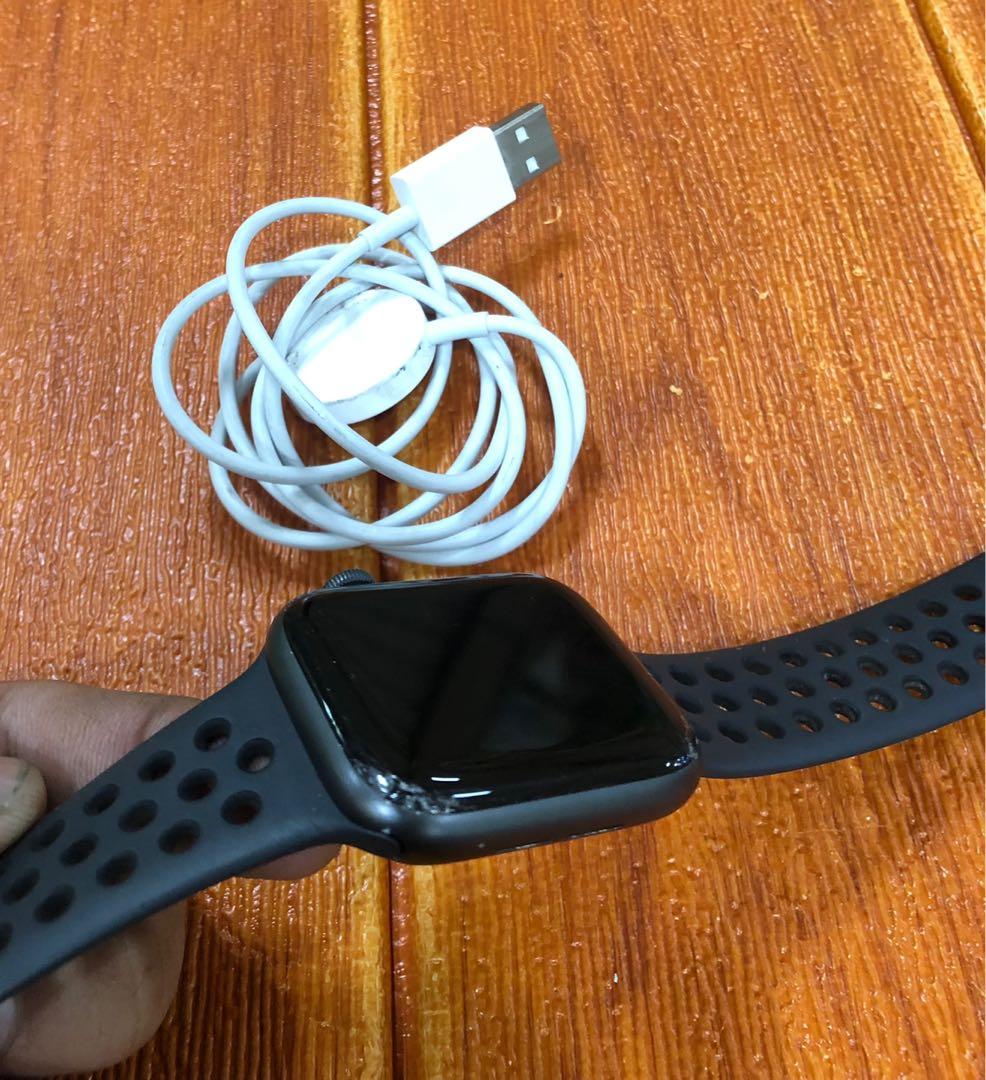Apple watch series 4 bekas 2025