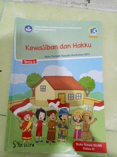 Buku tema kelas 3 SD  kewajiban dan hakku
