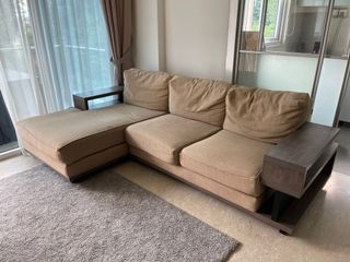 (Category: ) located in . Submitted by feeyonaa (Listing ID 1109444650, Image 1). Description: .