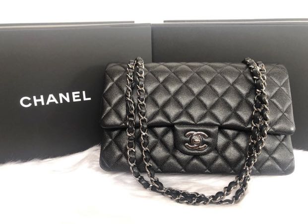 Chanel 18c iridescent clearance