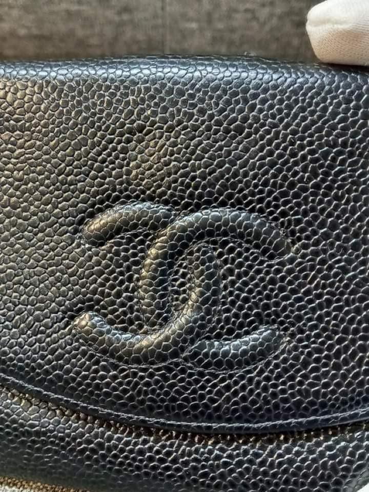 Chanel Small Compact Wallet (Category: Luxury Bags & Wallets) located in Manila. Submitted by bagislifeshop (Listing ID 1109350235, Image 2). Description: ▪️Chanel Small Compact Wallet▪️ ☑️Available in Manila ✅💯% authentic ✅Condition: 8.5/10 ✅Material: caviar ✅ Inclusions: wallet only.