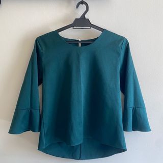 (Category: ) located in . Submitted by sugarcoated.preloved (Listing ID 1109368809, Image 1). Description: .