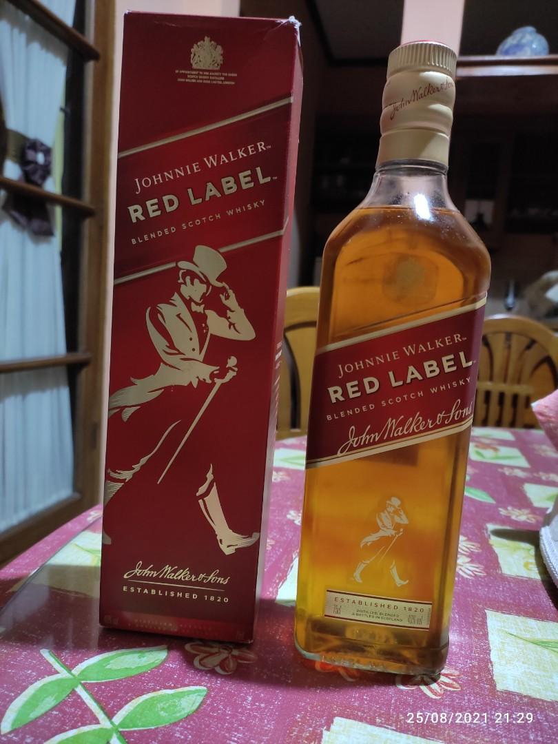 Johnnie walker Red label Alcohol 40%, Makanan & Minuman ...