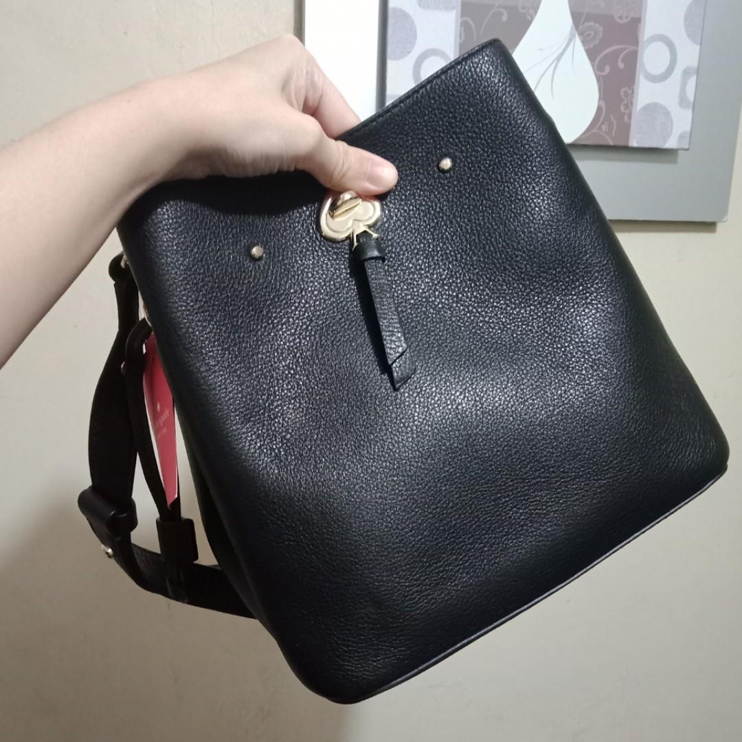 Kate Spade Marti small bucket bag, Women's Fashion, Bags & Wallets,  Shoulder Bags on Carousell