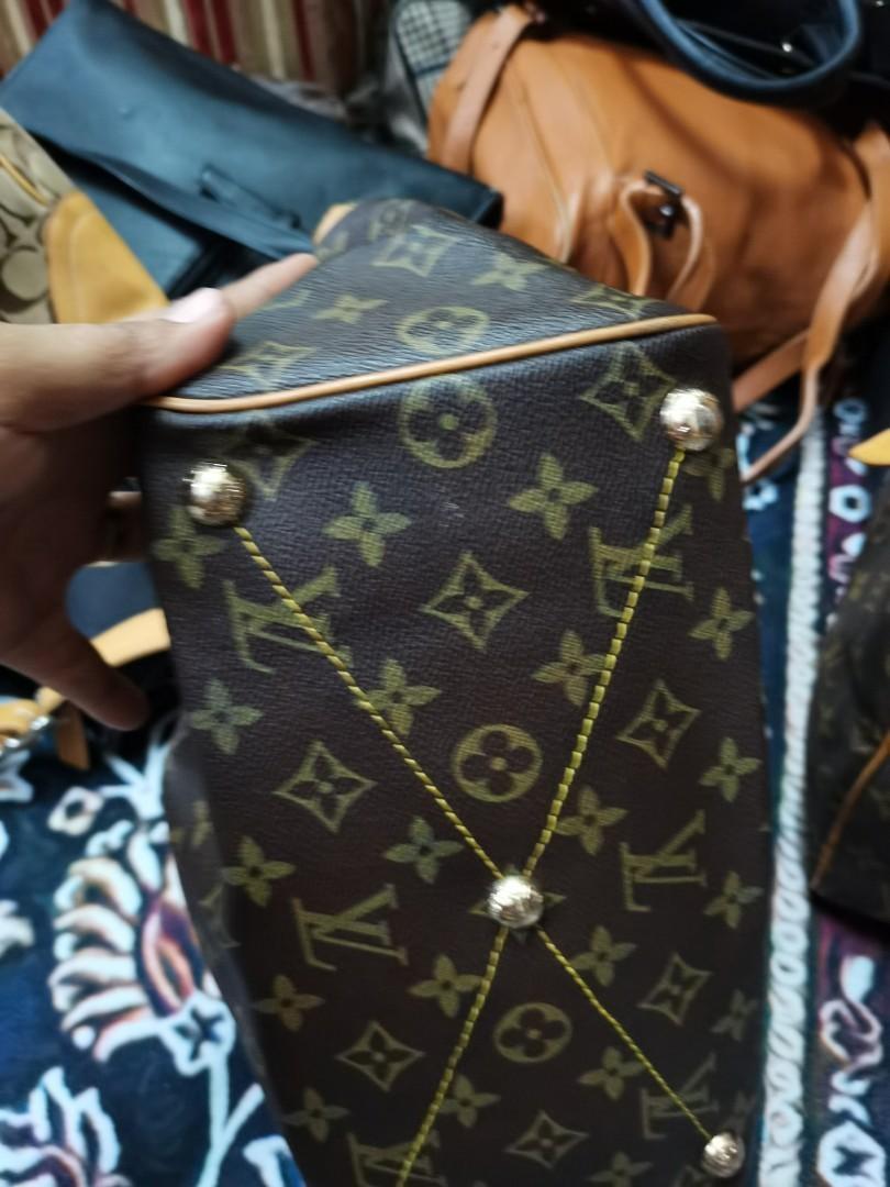 LV karipap authentic, Luxury, Bags & Wallets on Carousell