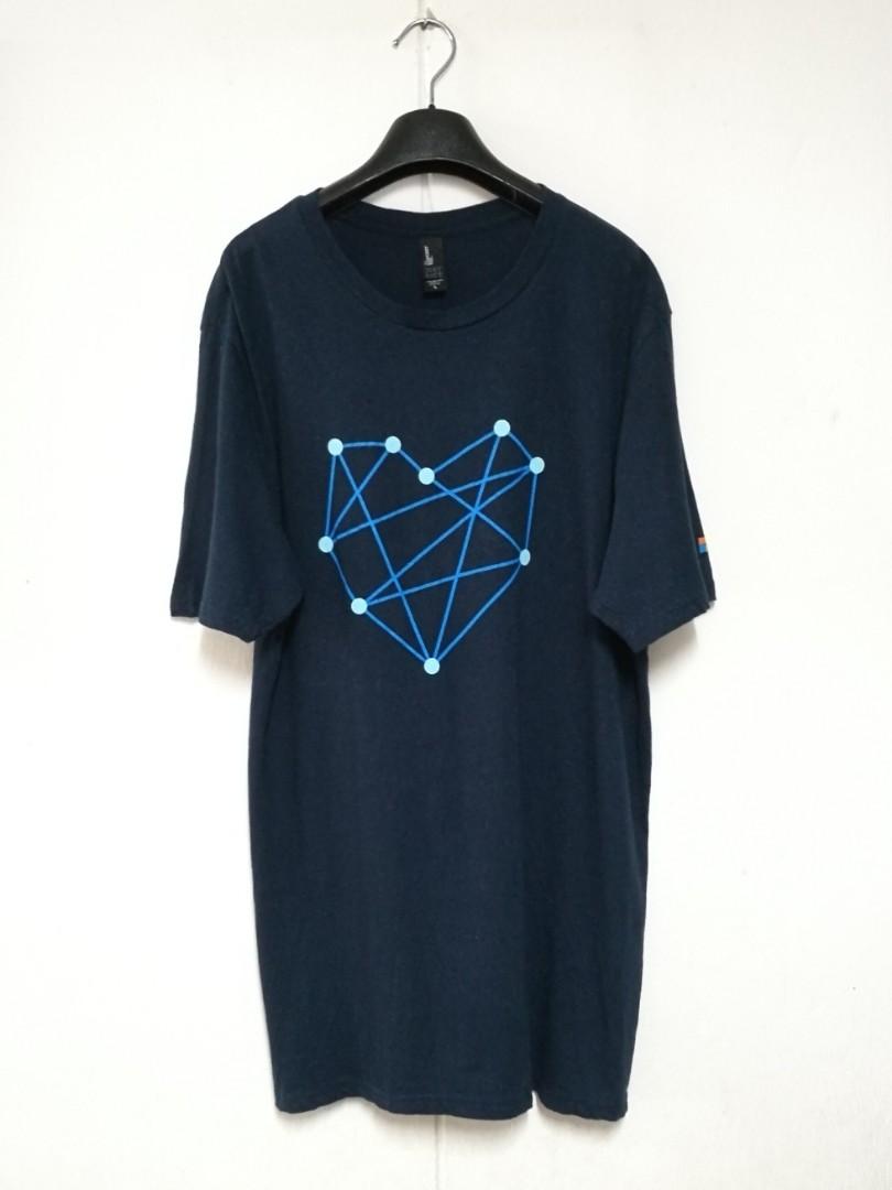Microsoft t shirt template on sale