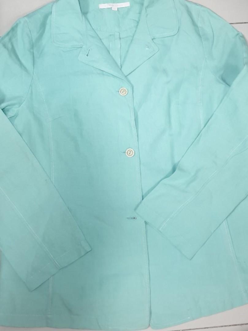 Mint Green Blazer (Category: Coats, Jackets and Outerwear) located in Makati City. Submitted by kbmendez (Listing ID 1109539902, Image 3). Description: best fit medium to large.