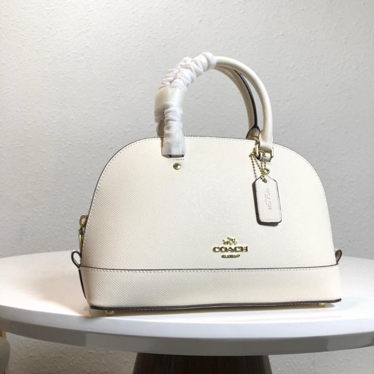 New Coach Original White Collection Shell bag Crossbody Shoulder bag For women Come With Complete Set Suitable For Gift