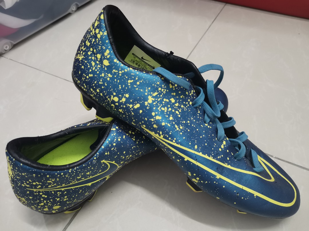 Mercury sales football shoes