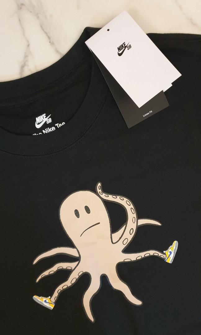 Nike SB t-shirt size L, Men's Fashion 