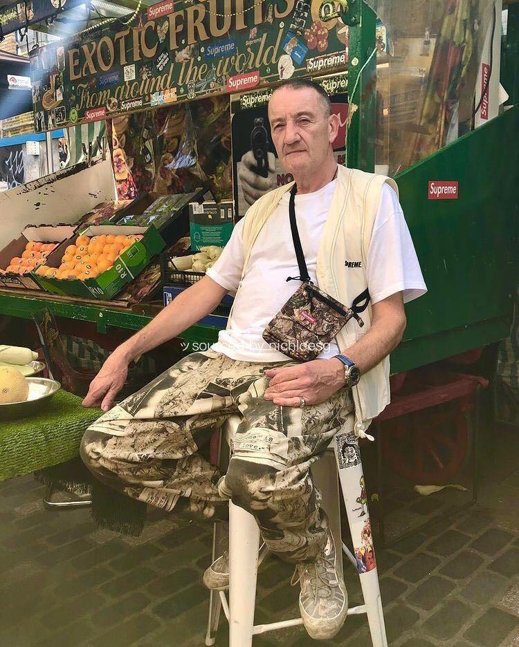 SALE❗️INSTOCK SUPREME REAL TREE CAMO SHOULDER BAG (FW19), Men