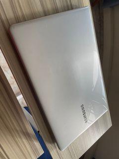 Samsung Ultrabook NP370R5E Intel Core i5, 6GB Ram,