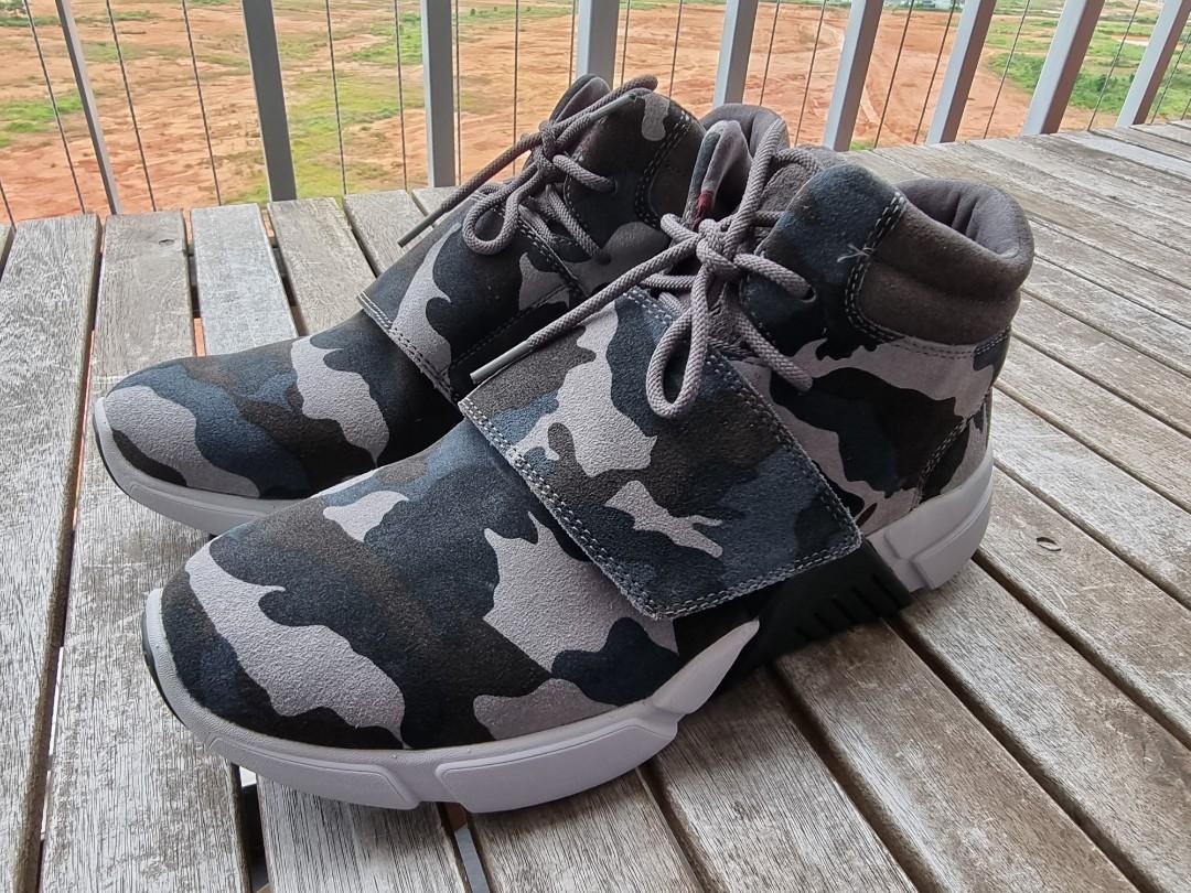 Mark sketcher top