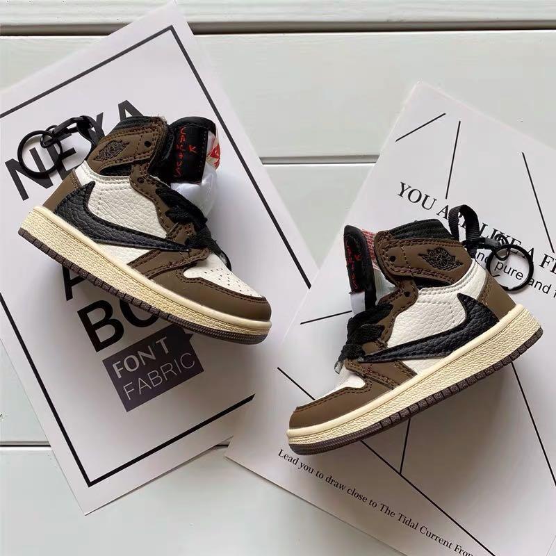 Travis scott top jordan 1 keychain