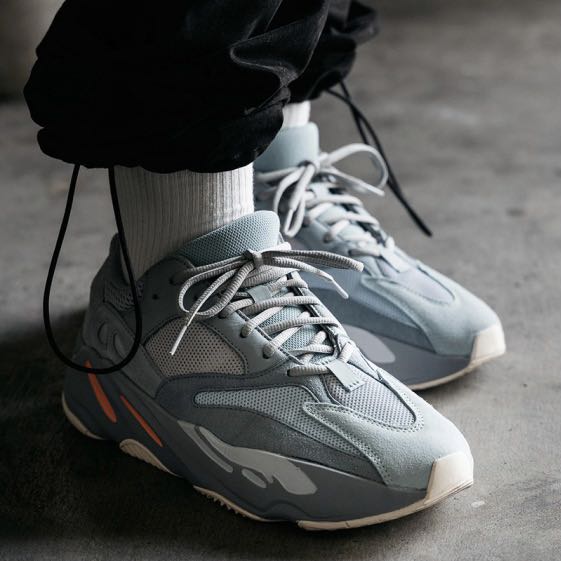 Gi脿y yeezy 700 inertia sale