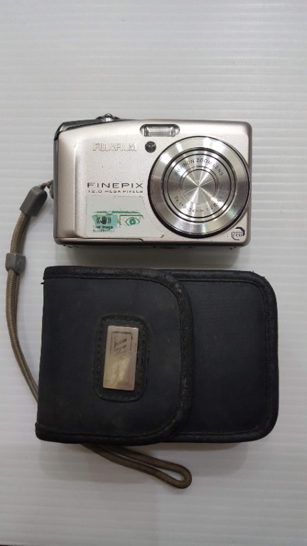 日本製富士FUJIFILM FinePix F50fd 數位相機ISO6400的超高感光度。1200