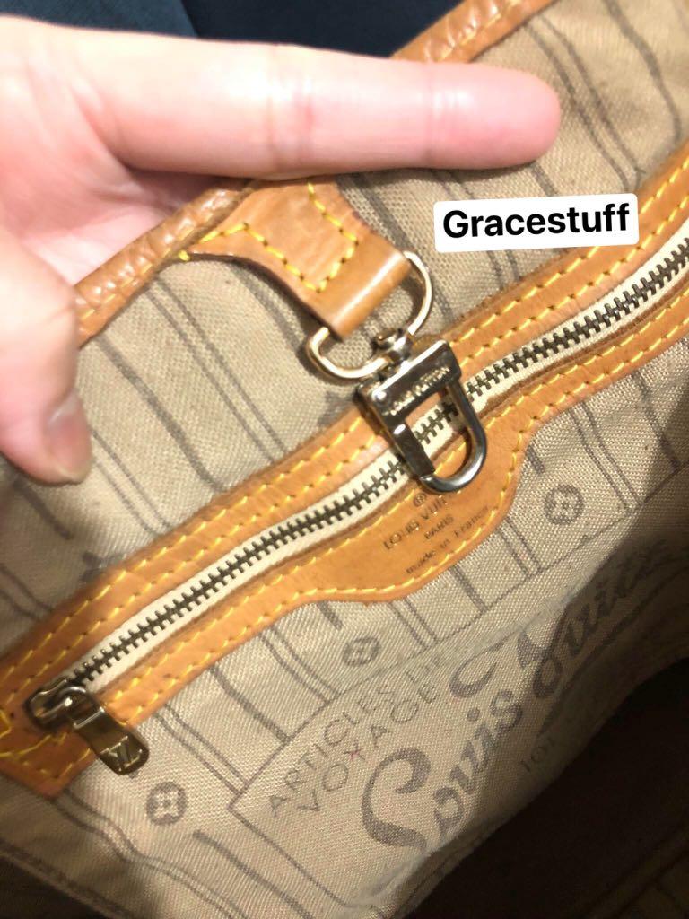 💯 authentic LV neverfull MM size with Authenticated Copy!! (Category: Luxury Bags & Wallets) located in Quezon City. Submitted by imgrace14 (Listing ID 1109638609, Image 2). Description: I also have in MM size Neverfull also my personal use, it’s well used! selling super low! This has no major flaws just needs to be clean inside no cracks . All corners has no rub. Please check photos. This is my 10 yr old LV bag so please manage your expectation