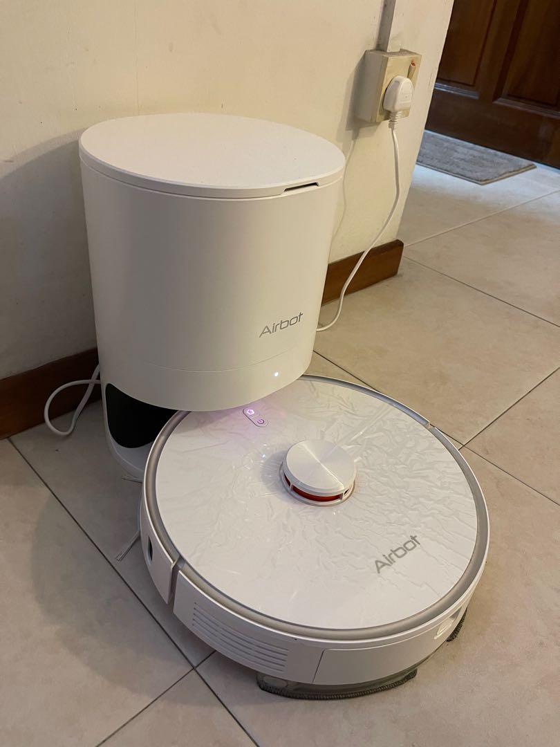 Airbot vacuum robot with mop, TV & Home Appliances, Vacuum Cleaner