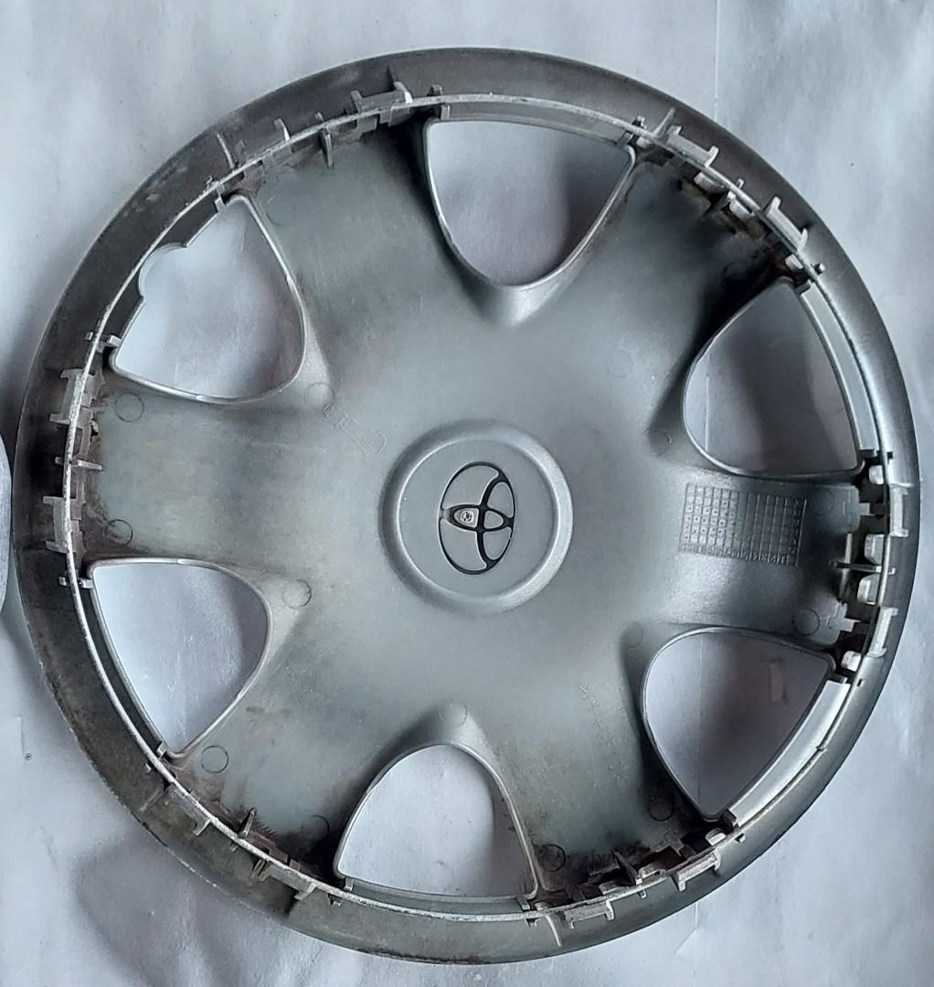 Toyota avanza top wheel caps