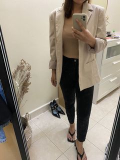 (Category: ) located in . Submitted by clothesareeverything (Listing ID 1109676784, Image 1). Description: .