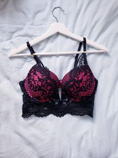 (Category: ) located in . Submitted by _4theloveofclothes_ (Listing ID 1109599010, Image 1). Description: .