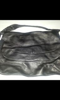 (Category: ) located in . Submitted by myhandbags55 (Listing ID 1109758456, Image 1). Description: .