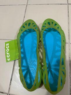 Crocs | Green Sandals/Slippers | US7 EUR38 UK6.5