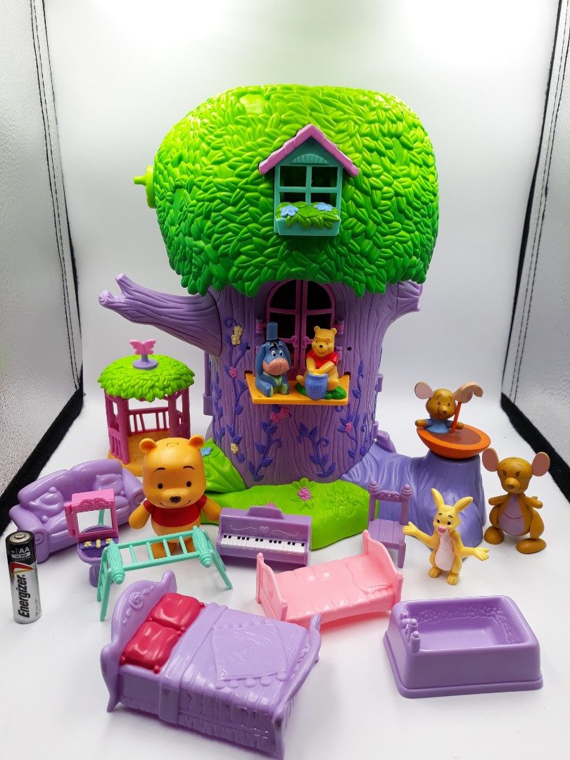 Winnie the 2025 pooh house toy