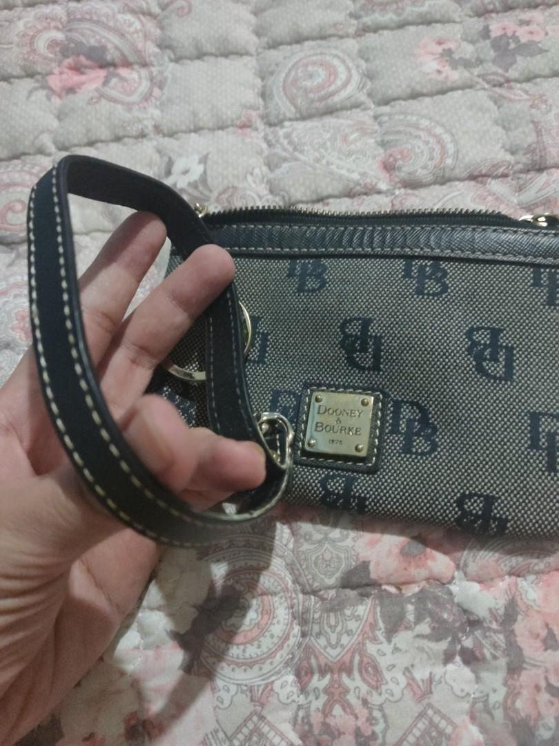 Dooney and top bourke change purse