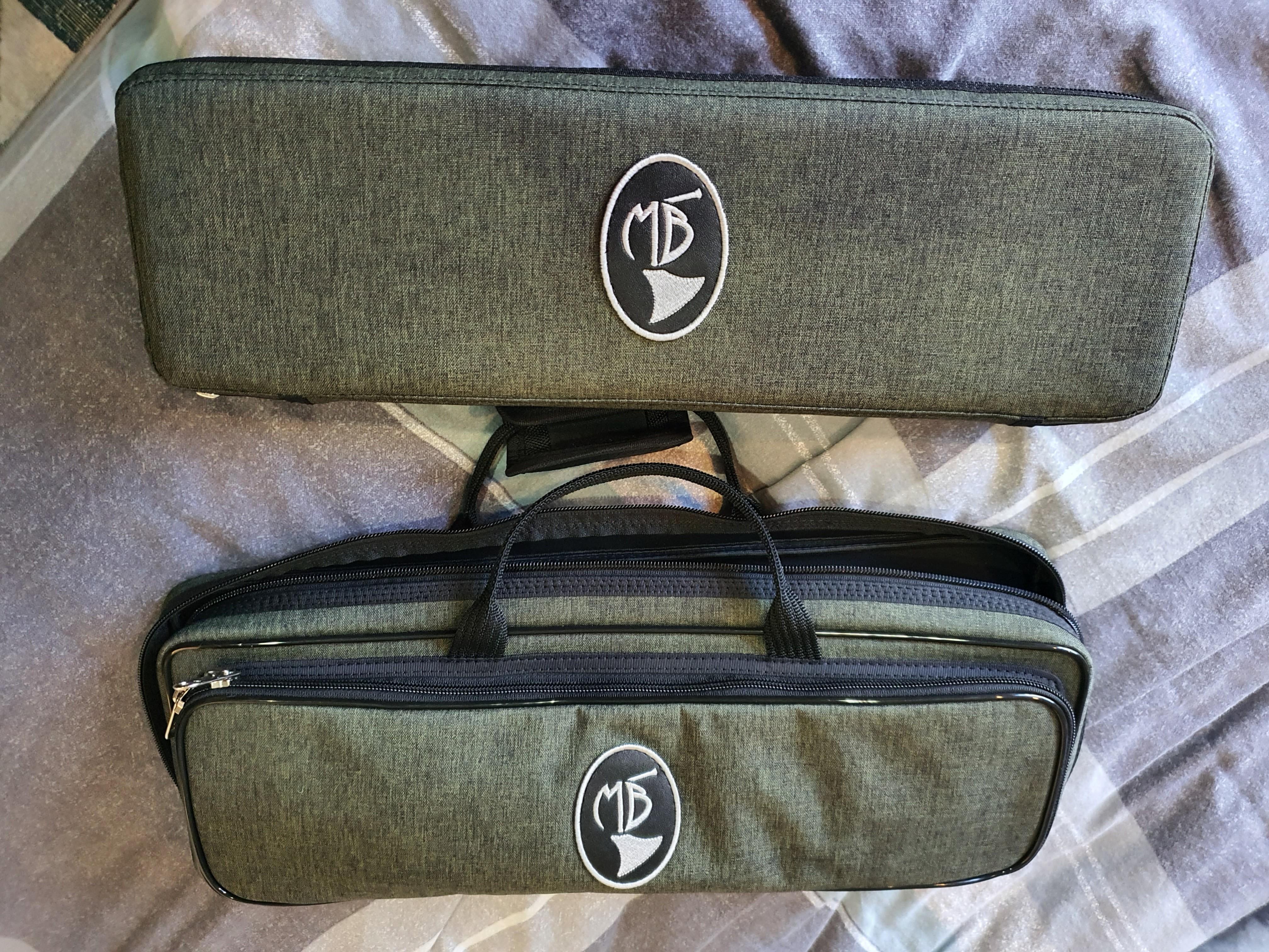 Double flute/piccolo case, Hobbies & Toys, Music & Media, Musical Instruments on Carousell